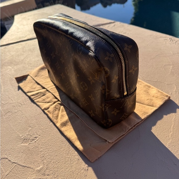 Louis Vuitton Brown Monogram Pouch - Picture 3 of 12